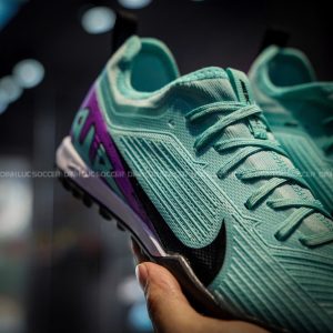 Nike Vapor 15
